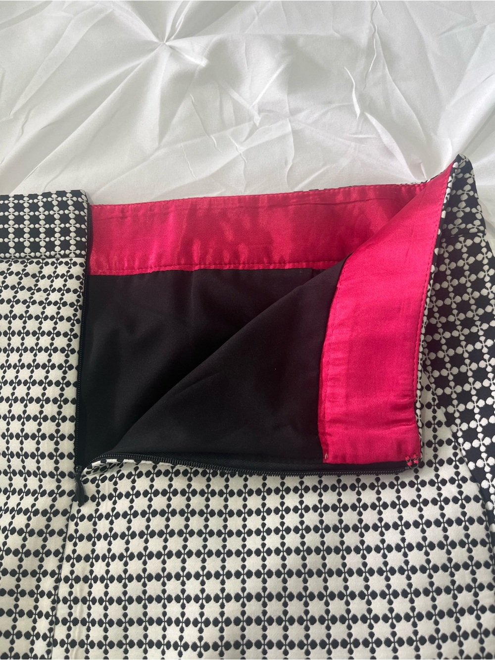 Banana Republic Black and White Geometric Pencil Skirt